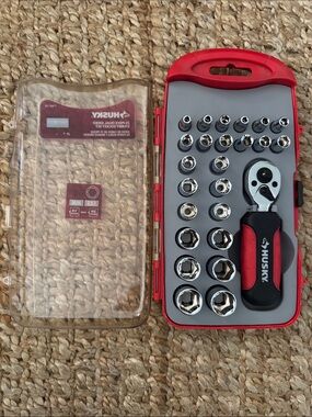 HUSKY 25-Piece Socket Set with Ratchet